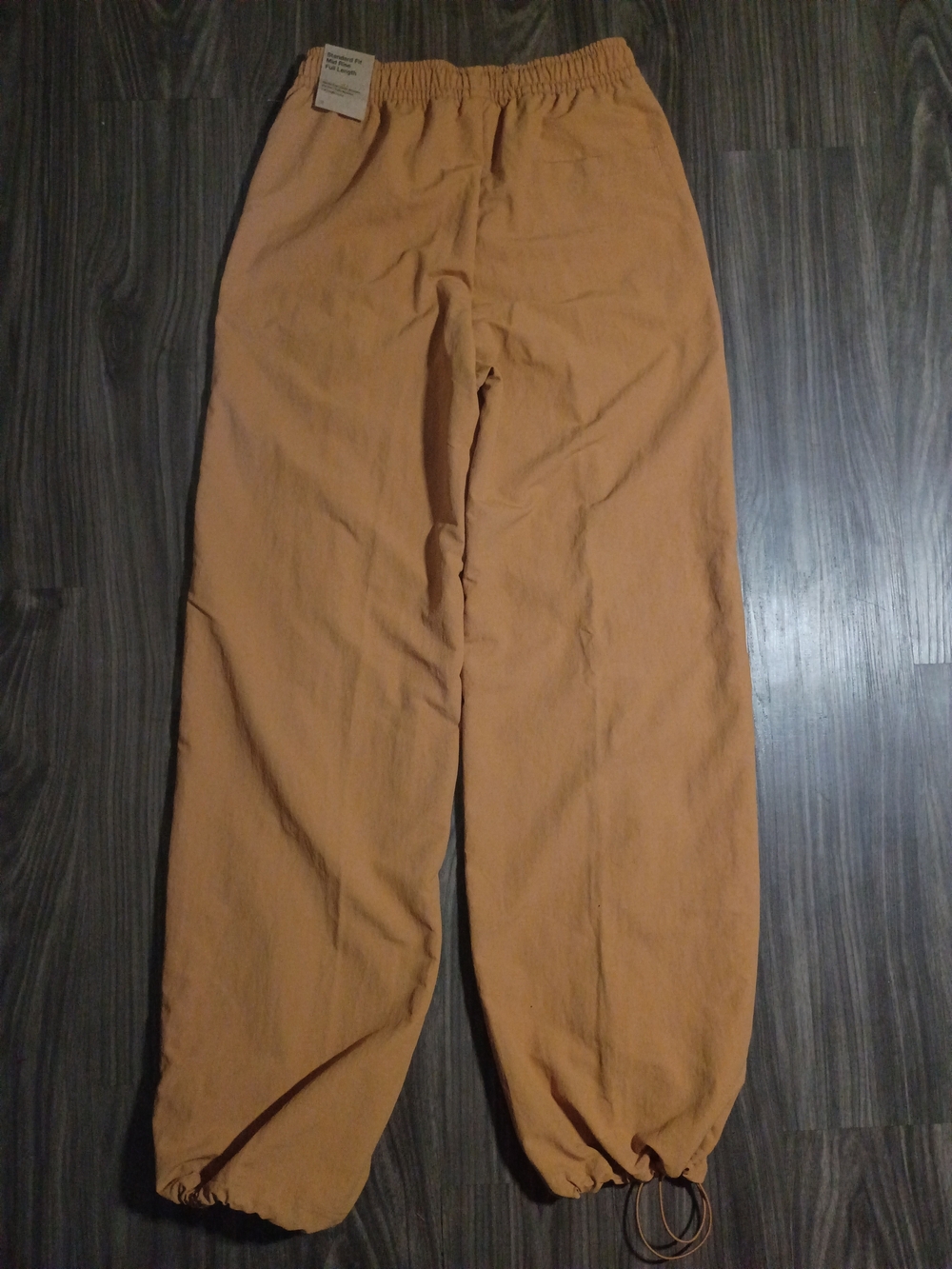 Nike Women's Peach Cargo Jogger Pants - Picture 3 of 5
